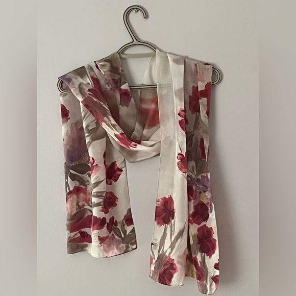Women’s Cynthia Rowley Pink/Rose Pansy’s Floral Print Vintage Silk Scarf - Picture 2 of 16